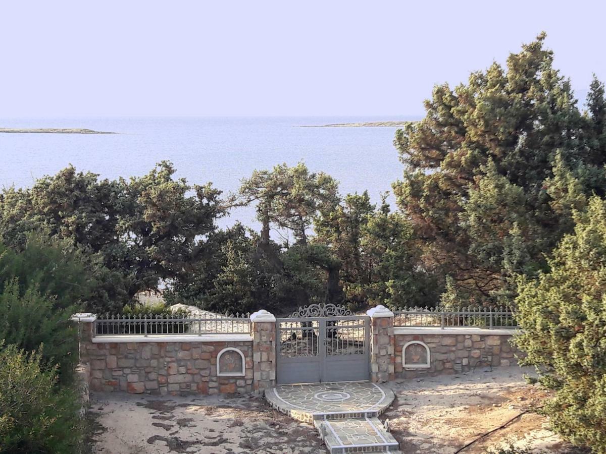 Elafonisos: Two Storey House On The Sea Front Buitenkant foto