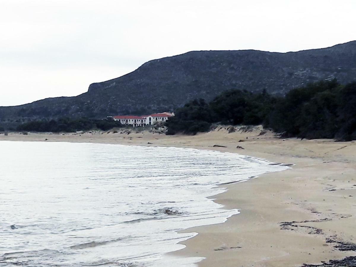 Elafonisos: Two Storey House On The Sea Front Buitenkant foto
